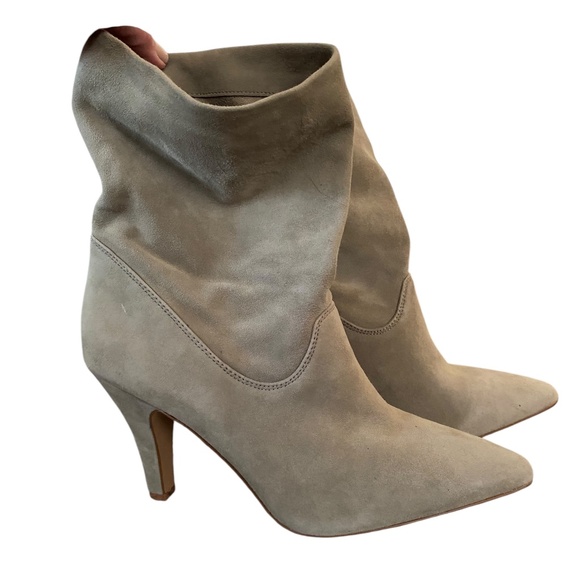 NEW! Vince Camuto Bristol boots Size 8 - Picture 2 of 6